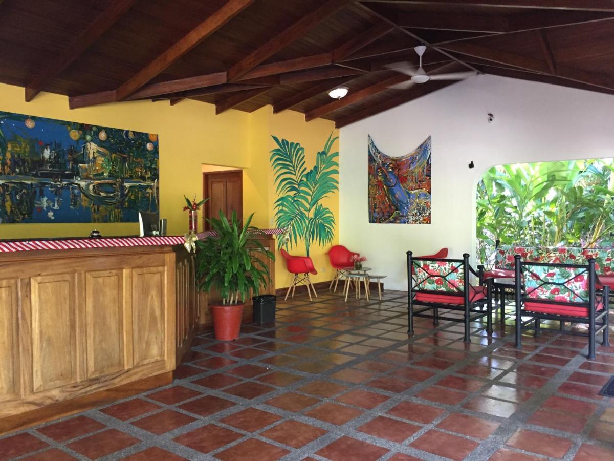 Jaco Hotel Docelunas Esterno foto
