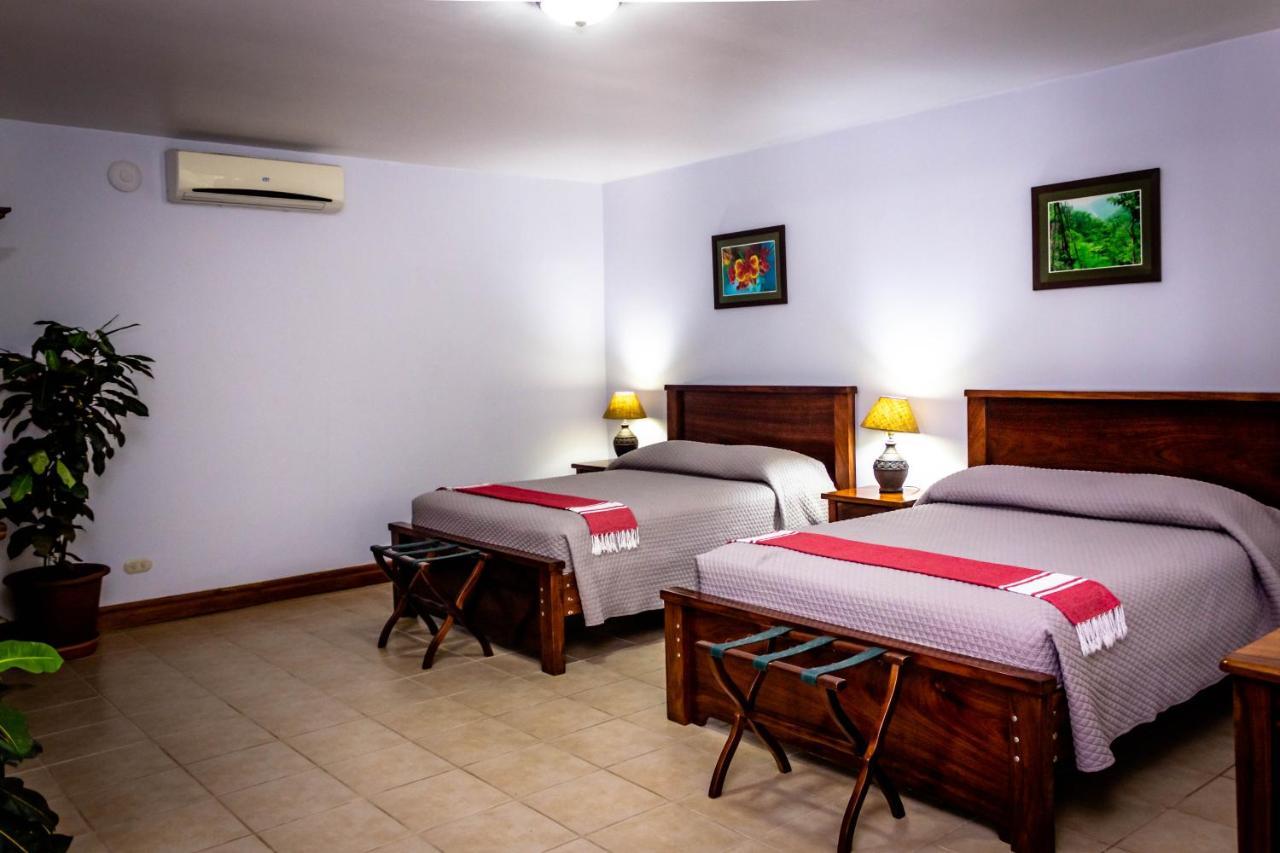 Jaco Hotel Docelunas Esterno foto