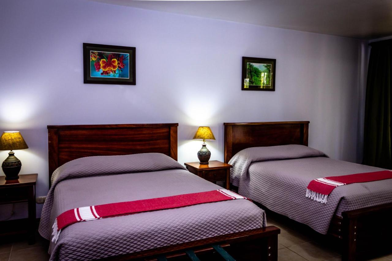 Jaco Hotel Docelunas Esterno foto