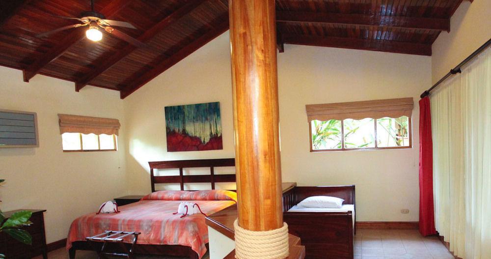 Jaco Hotel Docelunas Esterno foto